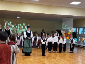 Naujienos „Šokam Lietuvėlei “ galerija. Nuotrauka 15 iš 18