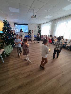 Naujienos „Pravoslavų Kalėdų šventė „Šviesa nugali tamsą““ galerija. Nuotrauka 11 iš 18