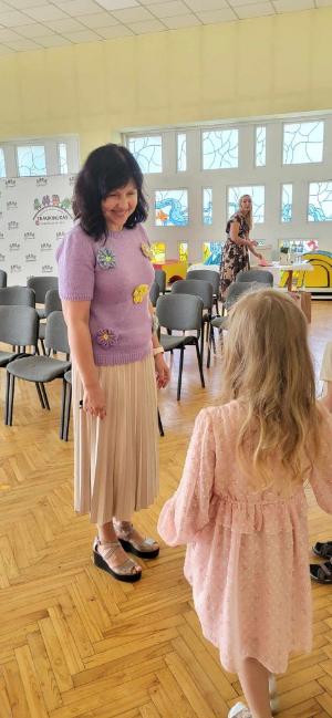 Naujienos „Išleistuvių šventinis renginys  ,,Švytury, surask mums kelią į mokslo šalį”“ galerija. Nuotrauka 1 iš 10