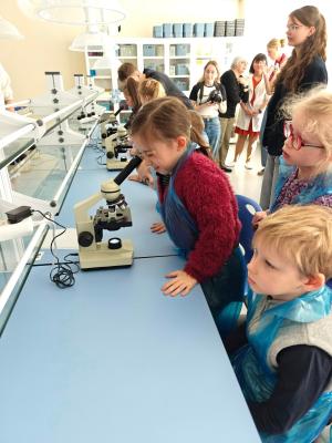 Naujienos „STEAM laboratorija “ galerija. Nuotrauka 1 iš 12