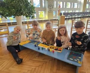 Naujienos „Paroda ,,Aš - mažasis kūrėjas““ galerija. Nuotrauka 4 iš 13