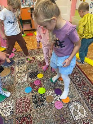Naujienos „Sveikatos valandėlė ,,Sveikos pėdutės"“ galerija. Nuotrauka 1 iš 8