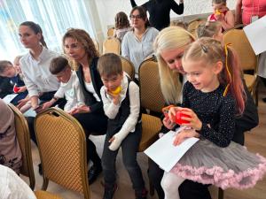 Naujienos „Vaikai vaikams“ galerija. Nuotrauka 27 iš 27