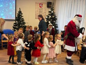 Naujienos „Kalėdų linksmybės“ galerija. Nuotrauka 18 iš 24