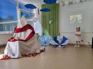 Naujienos „Kultūrinis-edukacinis skaitovų renginys ,,Su tėčiu po skėčiu““ galerija. Nuotrauka 5 iš 11