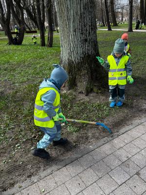 Naujienos „Socialinės atsakomybės akcija ,,Švarinam Klaipėdą"“ galerija. Nuotrauka 1 iš 18
