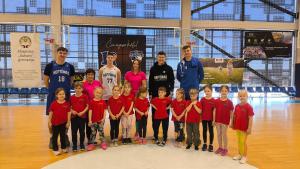 Naujienos „Sportinė pramoga ,,Susipažinkime su krepšiniu““ galerija. Nuotrauka 4 iš 10
