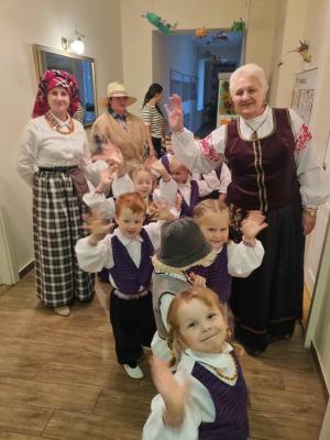 Naujienos „Kas valgys pyragą?“ galerija. Nuotrauka 1 iš 21