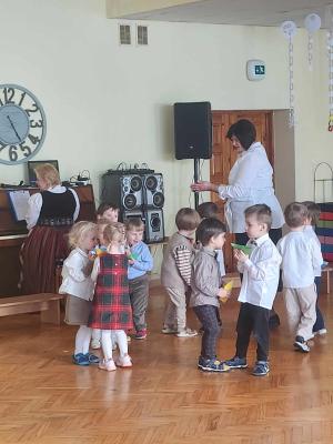 Naujienos „Šventinis renginys „Dovana Lietuvai““ galerija. Nuotrauka 24 iš 29