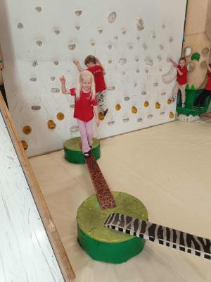 Naujienos „Edukacinis užsiėmimas ,,Scala Dream“ laipiojimo centre“ galerija. Nuotrauka 4 iš 11