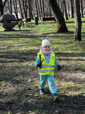 Naujienos „Socialinės atsakomybės akcija ,,Švarinam Klaipėdą"“ galerija. Nuotrauka 9 iš 18