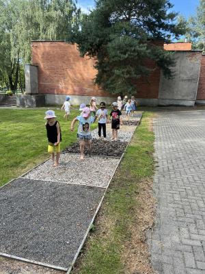 Naujienos „Sveikatos valandėlės Kneipo takeliu“ galerija. Nuotrauka 5 iš 14