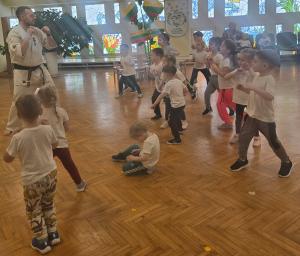 Naujienos „Projekto ,,Susipažinkime su sporto šakomis“ užsiėmimas“ galerija. Nuotrauka 6 iš 16