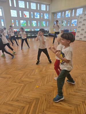Naujienos „Projekto ,,Susipažinkime su sporto šakomis“ užsiėmimas“ galerija. Nuotrauka 9 iš 16