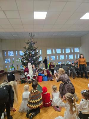 Naujienos „Kalėdų šventė“ galerija. Nuotrauka 38 iš 39