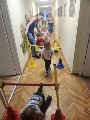 Naujienos „Fizinio aktyvumo veiklos įstaigos koridoriuje“ galerija. Nuotrauka 13 iš 18