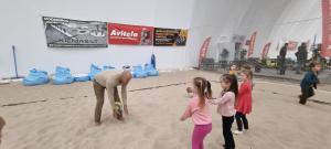 Naujienos „Susipažįstame su sporto šakomis - Tinklinis“ galerija. Nuotrauka 3 iš 8