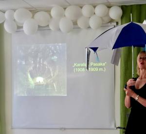Naujienos „Kultūrinis-edukacinis skaitovų renginys ,,Su tėčiu po skėčiu““ galerija. Nuotrauka 1 iš 11