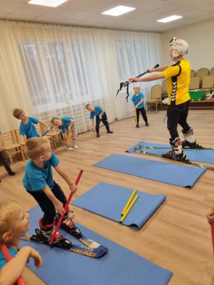 Naujienos „Pažintis su slidinėjimo sportu“ galerija. Nuotrauka 5 iš 9