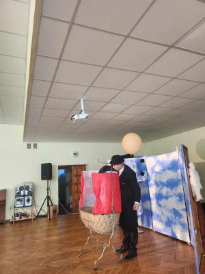 Naujienos „  Spektaklis ,,Mažasis karalius Gruodis''“ galerija. Nuotrauka 8 iš 10
