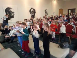 Naujienos „Edukacinė programa „Pepė keliauja į koncertą““ galerija. Nuotrauka 3 iš 6