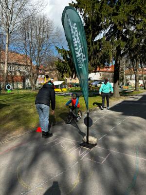 Naujienos „Mokomės važiuoti dviračiu“ galerija. Nuotrauka 7 iš 16