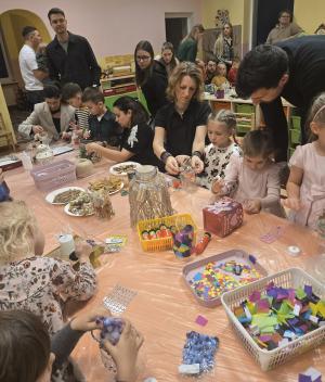 Naujienos „Vakaronė ,,Uždekime vakaro žibintą““ galerija. Nuotrauka 20 iš 25