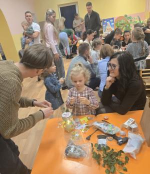Naujienos „Vakaronė ,,Uždekime vakaro žibintą““ galerija. Nuotrauka 22 iš 25
