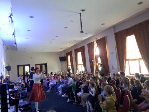Naujienos „ Dalyvavymas šiuolaikinės muzikos festivalio „Permainų muzika“ edukacinėje programoje vaikams „Linksmieji ritmai““ galerija. Nuotrauka 2 iš 4