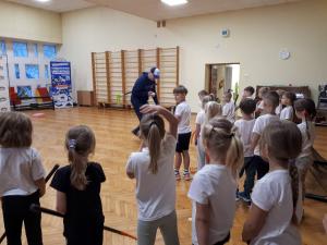 Naujienos „Edukacinis ledo ritulio užsiėmimas“ galerija. Nuotrauka 5 iš 11
