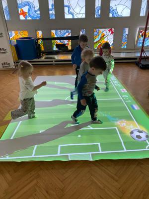 Naujienos „Interaktyvūs užsiėmimai vaikams ant interaktyvaus kilimo“ galerija. Nuotrauka 1 iš 20