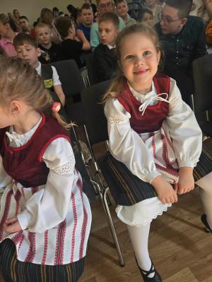 Naujienos „ Meninis  choreografinis projektas „Mes visi skirtingi, bet mes visi kartu““ galerija. Nuotrauka 1 iš 19