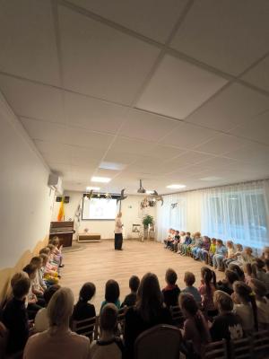 Naujienos „Spalvų ir garsų karalystėje kartu su M.K.Čiurlioniu“ galerija. Nuotrauka 1 iš 20