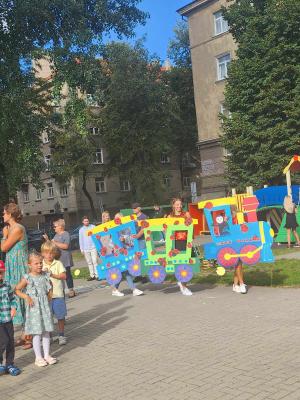 Naujienos „„Boružėlės takeliu“ į darželį“ galerija. Nuotrauka 7 iš 12