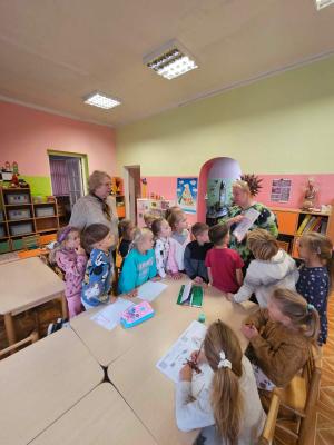 Naujienos „Metodinė savaitė ,,Lapai sukasi ratu''“ galerija. Nuotrauka 11 iš 18