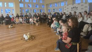 Naujienos „Vakaronė ,,Uždekime vakaro žibintą““ galerija. Nuotrauka 10 iš 25