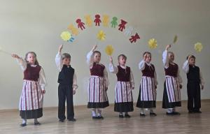 Naujienos „ Meninis  choreografinis projektas „Mes visi skirtingi, bet mes visi kartu““ galerija. Nuotrauka 11 iš 19