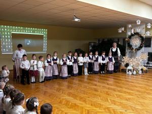 Naujienos „Už girių girių ugnelė dega“ galerija. Nuotrauka 6 iš 19