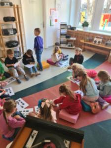 Naujienos „Pažintinis edukacinis užsiėmimas „Kelionė į radijo pasaulį““ galerija. Nuotrauka 10 iš 24