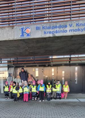 Naujienos „Mokomės žaisti krepšinį“ galerija. Nuotrauka 1 iš 9