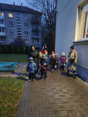 Naujienos „Nykštukai nutiesė Kalėdoms kelią“ galerija. Nuotrauka 12 iš 15