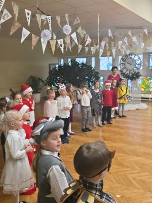 Naujienos „Kalėdų šventė“ galerija. Nuotrauka 36 iš 39