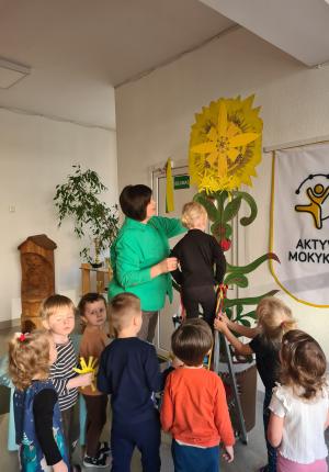Naujienos „Akcija ,,Skleiskis ir žydėk Mano Lietuva““ galerija. Nuotrauka 3 iš 24