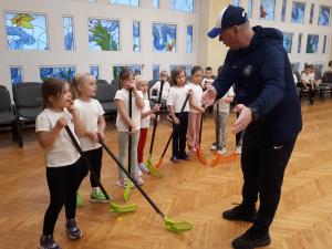 Naujienos „Edukacinis ledo ritulio užsiėmimas“ galerija. Nuotrauka 7 iš 11