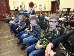 Naujienos „Edukacinė kūrybinė akcija– RENGINYS „ŽIBINTŲ ŠVIESOJE”“ galerija. Nuotrauka 4 iš 9