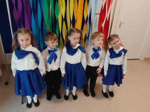 Naujienos „Kultūrinis-edukacinis renginys ,,Spalvotas ruduo M. K. Čiurlionio garsais  ir spalvomis““ galerija. Nuotrauka 7 iš 9