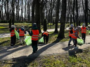 Naujienos „Socialinės atsakomybės akcija ,,Švarinam Klaipėdą"“ galerija. Nuotrauka 15 iš 18